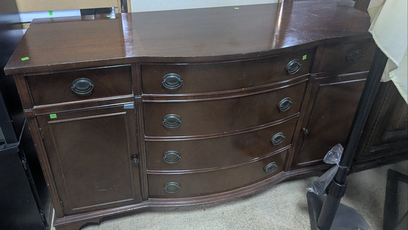 Traditional Bow Front Dresser