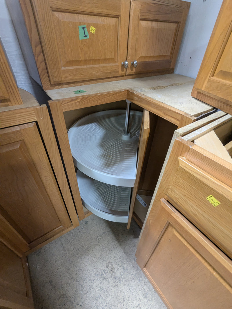 Oak Finish Complete Kitchen Set