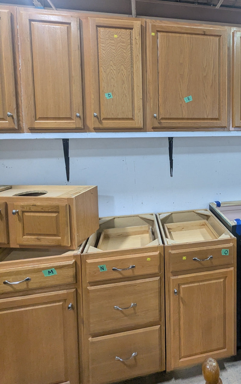 Oak Finish Complete Kitchen Set