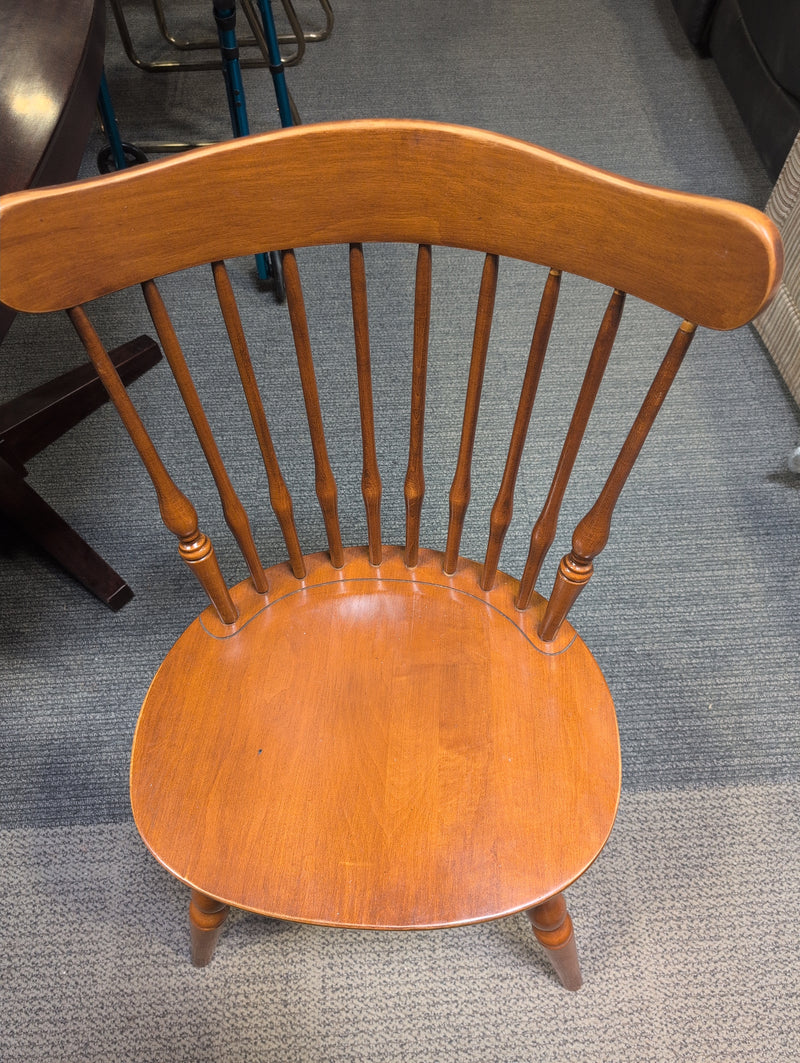 Light Brown Wooden Oval Dining Table with 4 Matching Chairs
