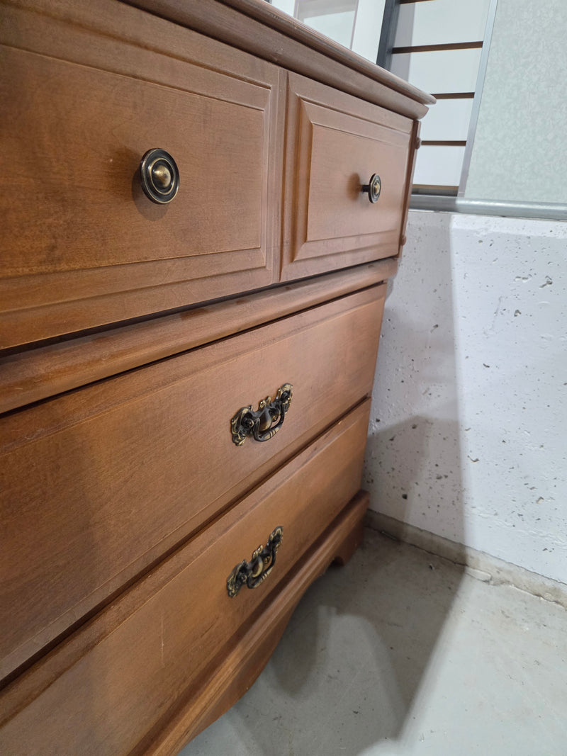 Vintage 3-Drawer Dresser