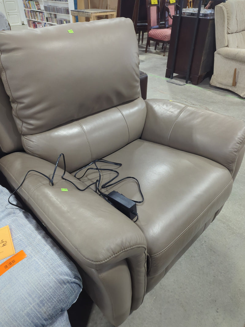 Power Reclining Leather Chair