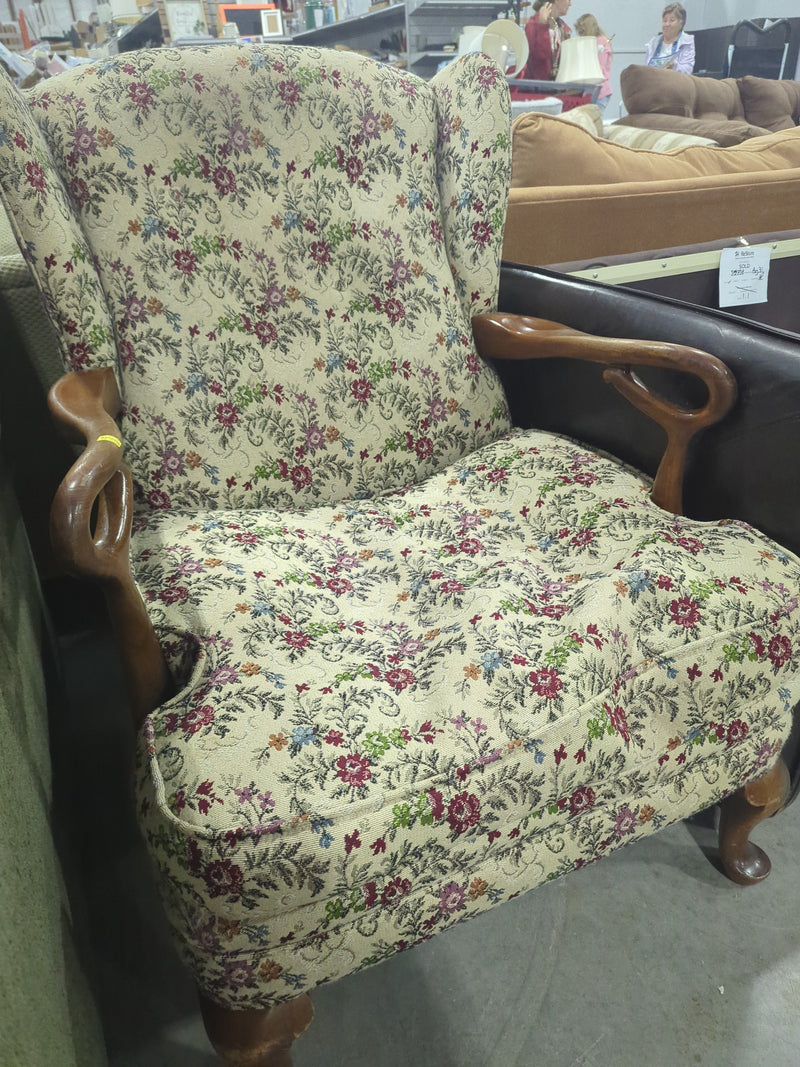 Biege Floral Vintage Armchair