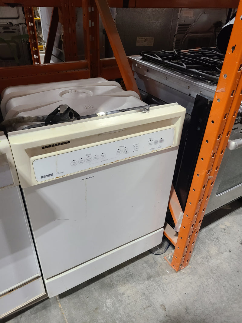 Kenmore Classic Under-Counter Dishwasher in Bright White