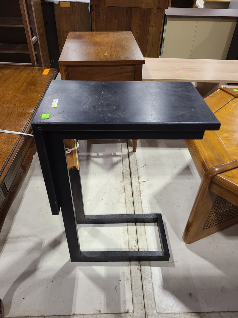 Modern Black Wooden C-Table Accent Side Table with Built-In Power Outlet