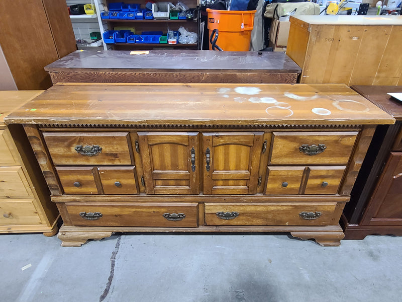 Rustic Vintage Wooden Dresser Sideboard / Credenza