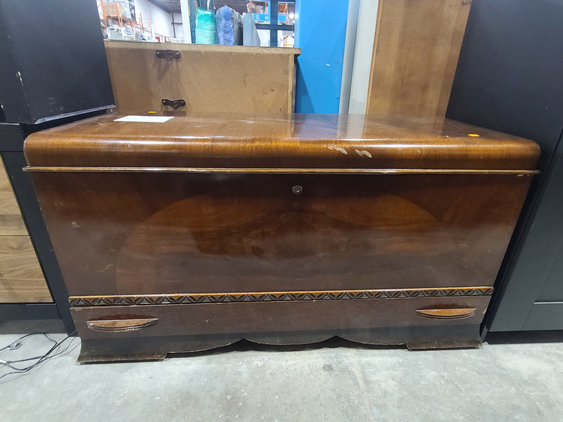 Traditional Dark Wood Storage Trunk with Cedar Lining