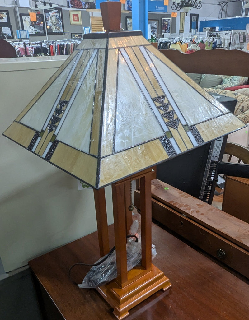 Vintage Stained Glass Table Lamp