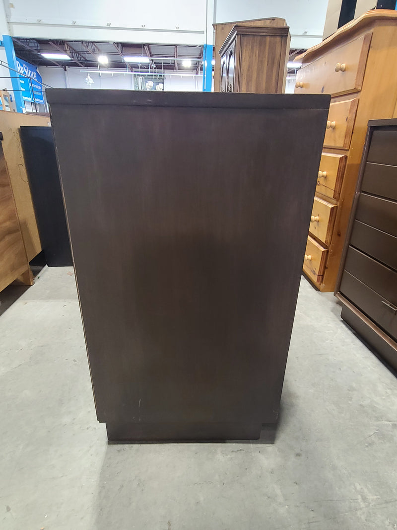 Mid-Century Modern Brown 3-Drawer Dresser
