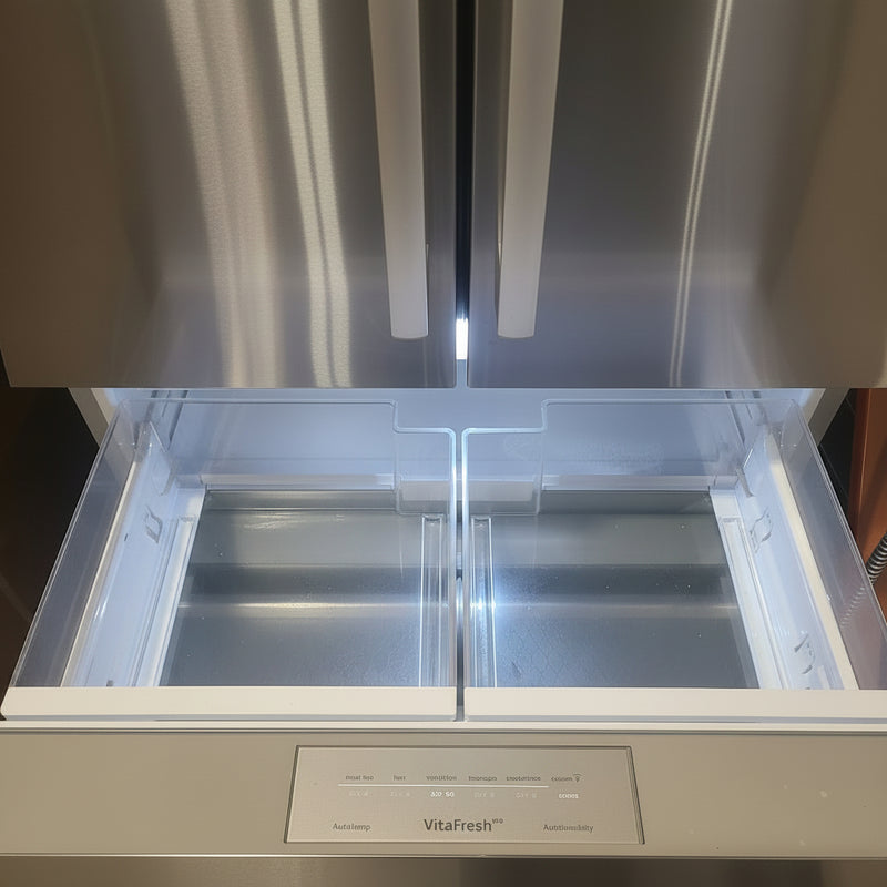 Excellent Condition New Bosch 800 Series Stainless Steel French Door Refrigerator