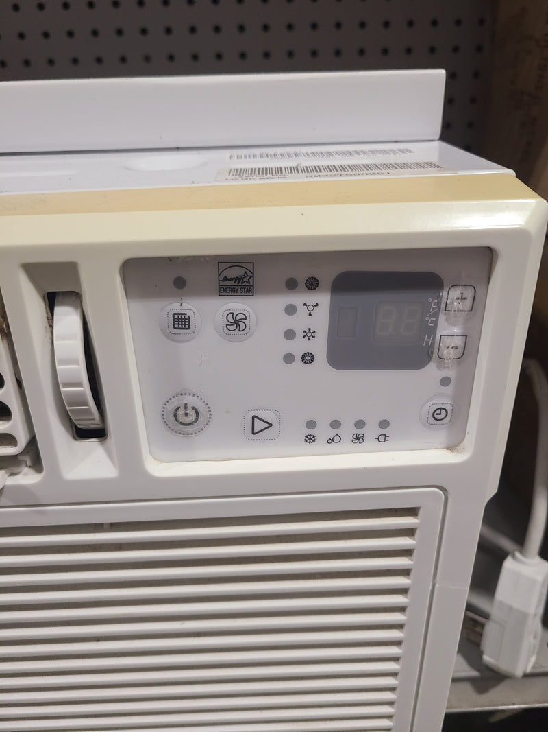 Excellent Condition Whirlpool Window Air Conditioner with Remote & Digital Controls
