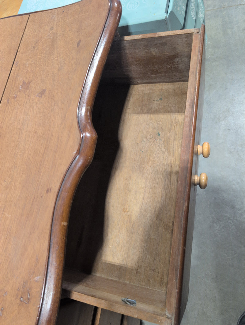 Wooden Dresser with 6 Drawers