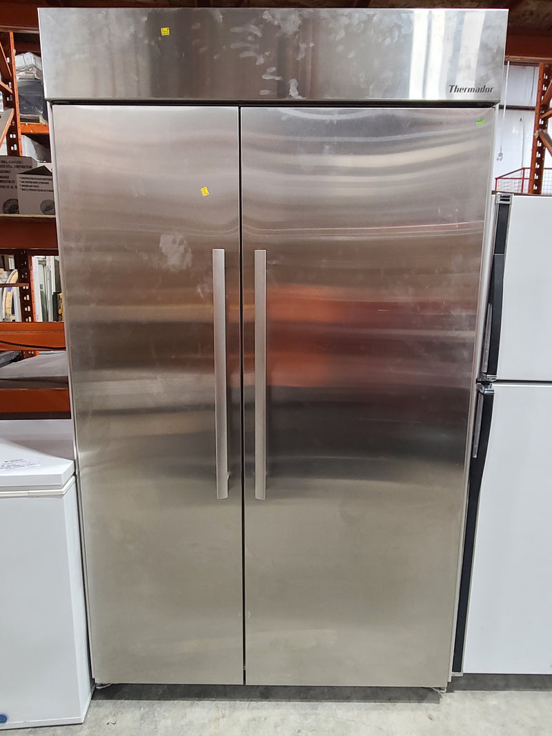 Thermador Built-In Stainless Steel Side-by-Side Refrigerator & Freezer