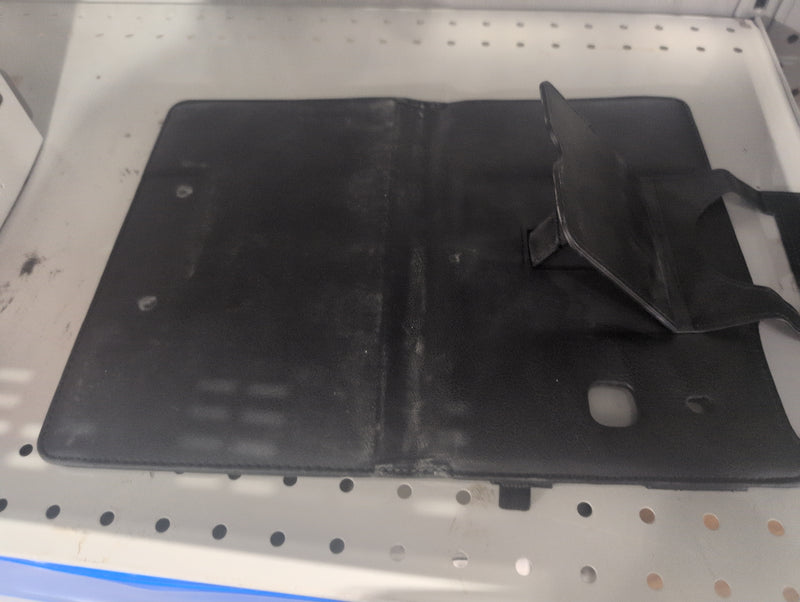 Generic Tablet Case with Integrated Micro-USB Keyboard