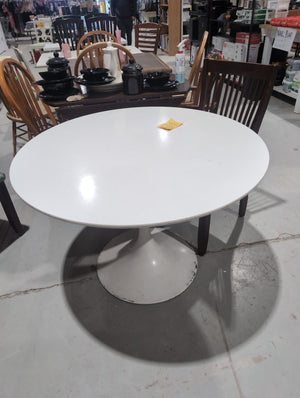 Round White Table