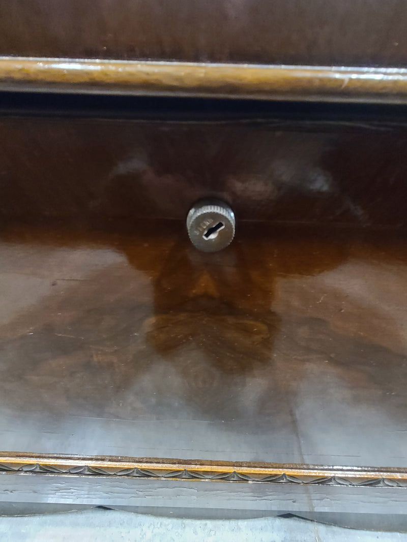Traditional Dark Wood Storage Trunk with Cedar Lining