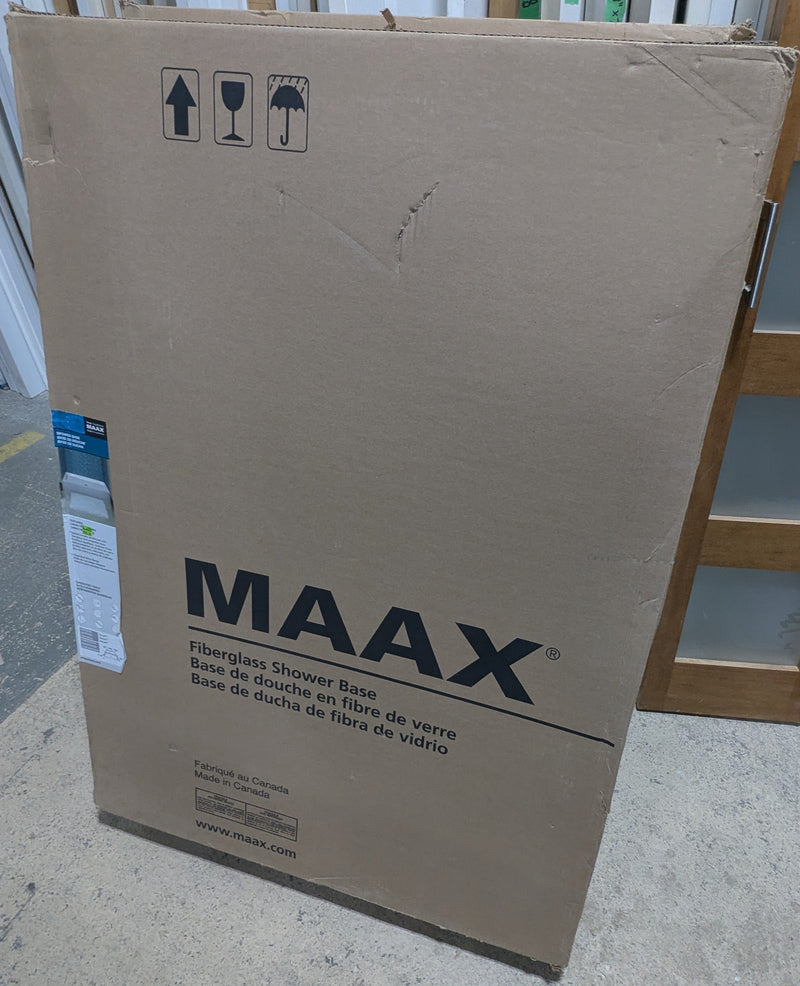 MAAX Alaska 32W x 42L White Fibreglass Shower Base