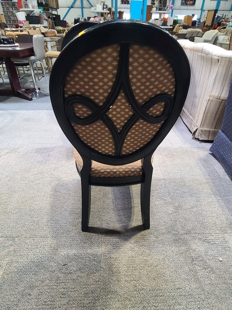 Round Wooden Dining Set with 4 Upholstered Oval-Back Chairs