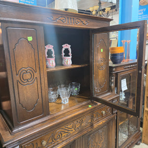 Vintage Craved Buffet & Hutch