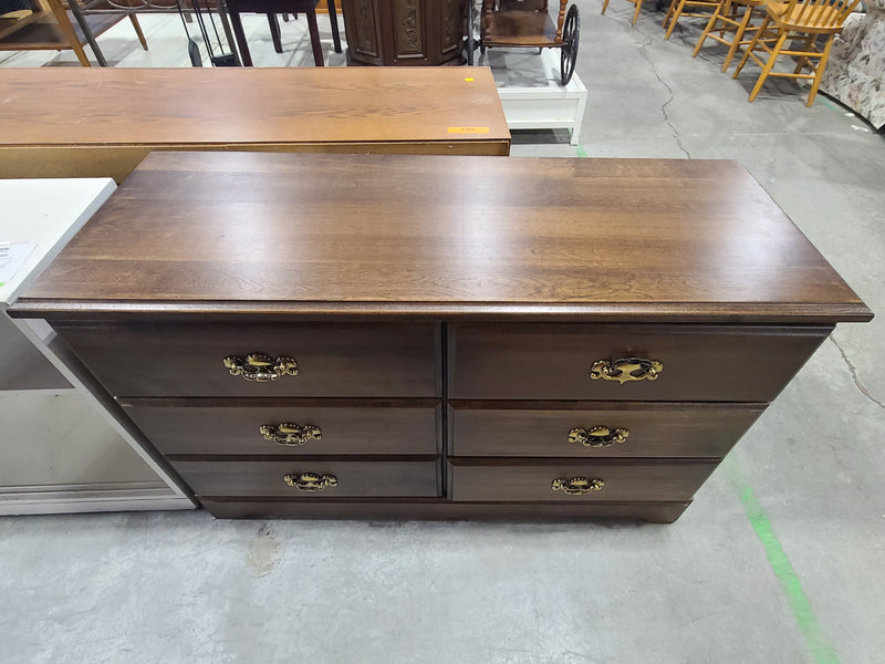 Classic Dark Wood 6-Drawer Dresser with Vintage Hardware