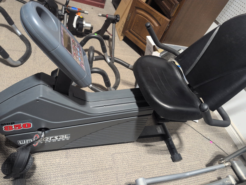 Universal Fitness MBR 850 Recumbent Exercise Bike
