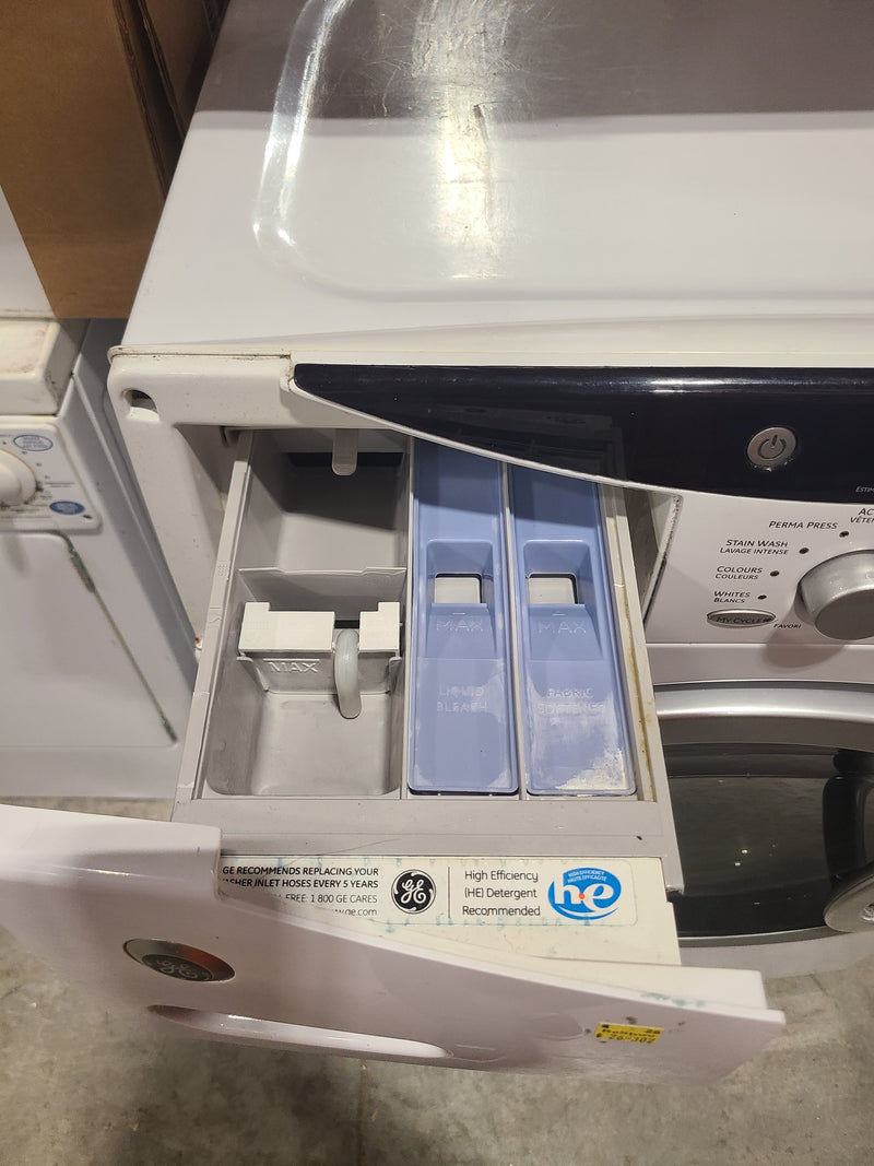 GE 3.8 cu. ft. King-Size Capacity Front Load Washer in White