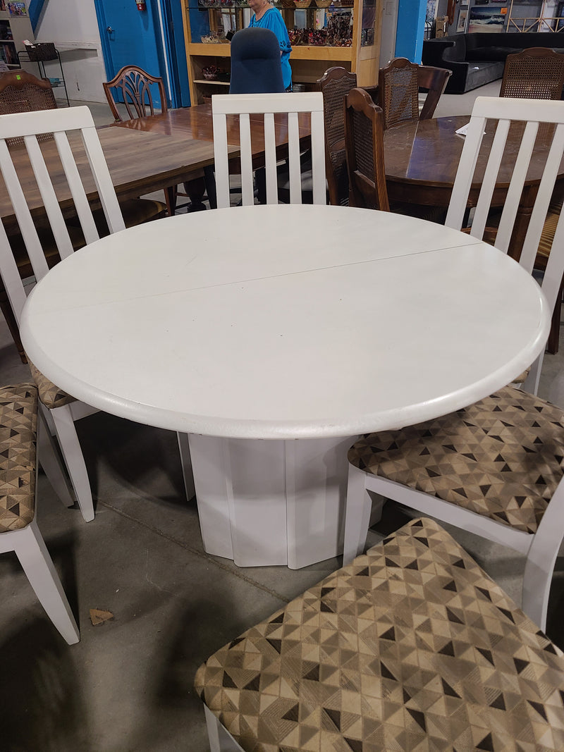 White Extension Pedestal Dining Table with 6 Upholstered Chairs
