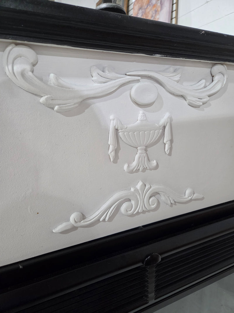 Elegant Freestanding Electric Fireplace Media Mantel
