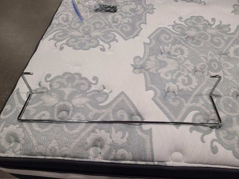 New Serta Perfect Sleeper Elite Queen Mattress with Adjustable Power Base