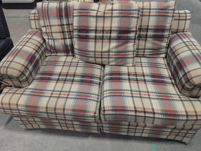 Plaid Loveseat with 3 Pillows