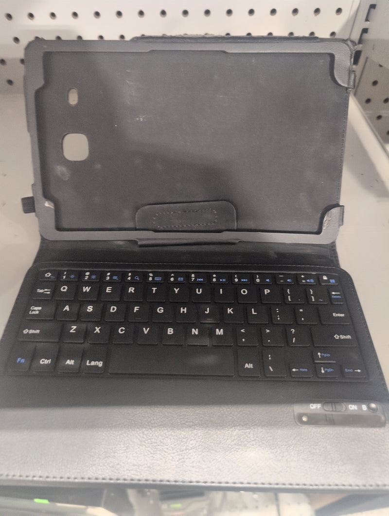 Generic Tablet Case with Integrated Micro-USB Keyboard