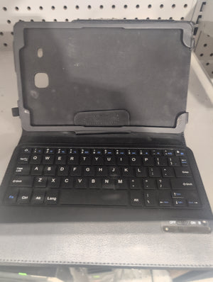 Generic Tablet Case with Integrated Micro-USB Keyboard