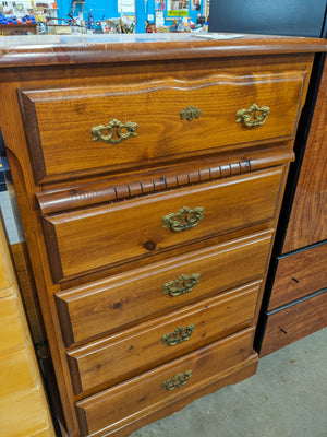 Tall Boy Dresser With 5 Drawers