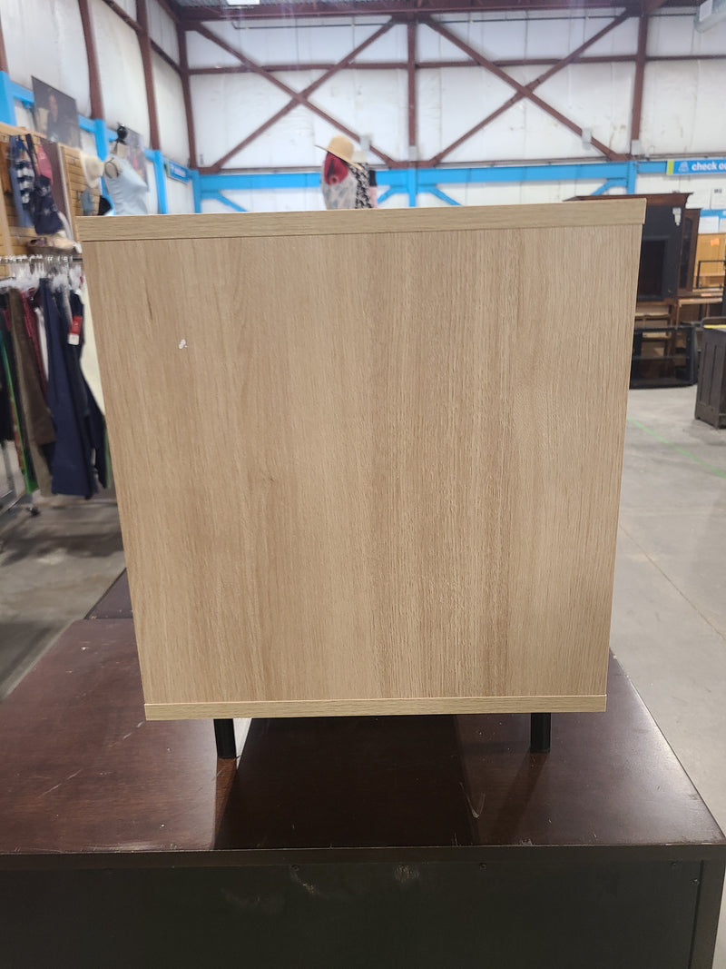 Excellent Condition Modern Light Oak 4-Door Sideboard / Credenza