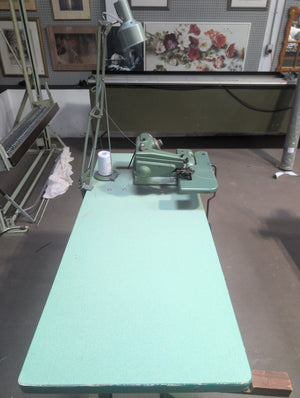 Blind Hemmer Industrial Sewing Machine with Table