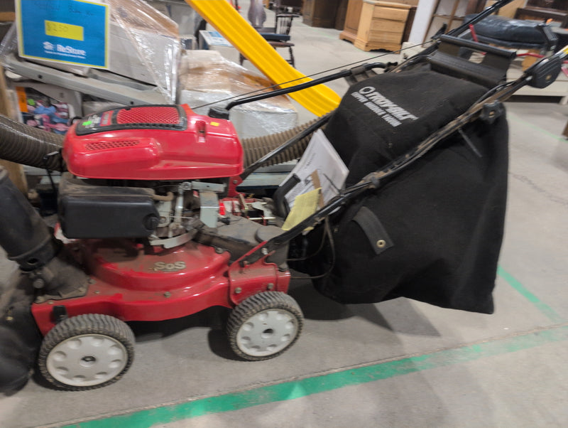 Troy-Bilt Self Propelled Yard Vacuum/Chipper/Shredder with Vacuum/Hose, Model CSV 070