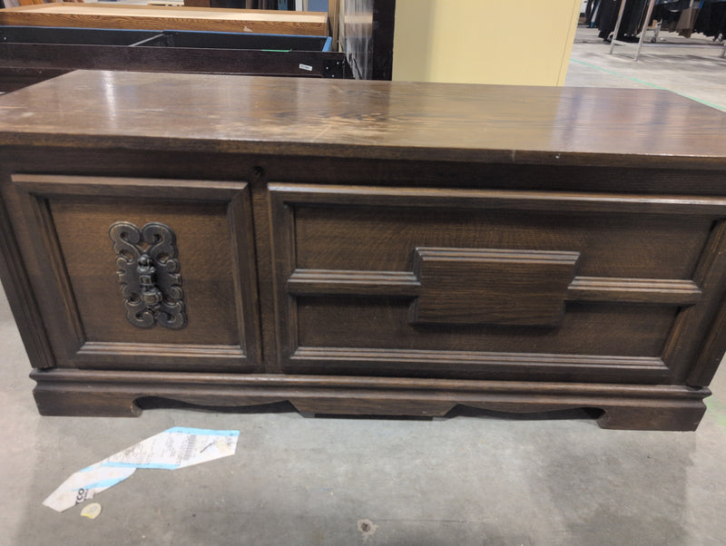 Small Cedar Lined Storage Chest