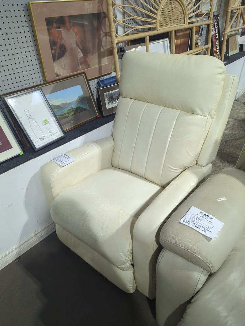 La-Z-Boy Cream Power Recliner