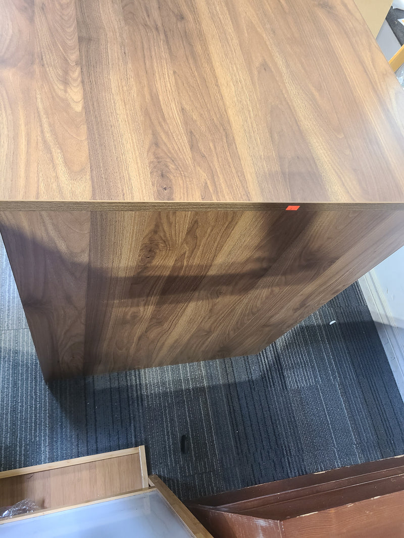South Shore Two-Tone Kitchen Island with 4 Drawers & 2 Doors