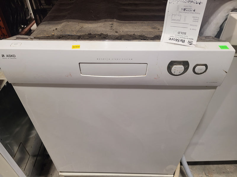 ASKO White Under-Counter Dishwasher with Stainless Steel Tub