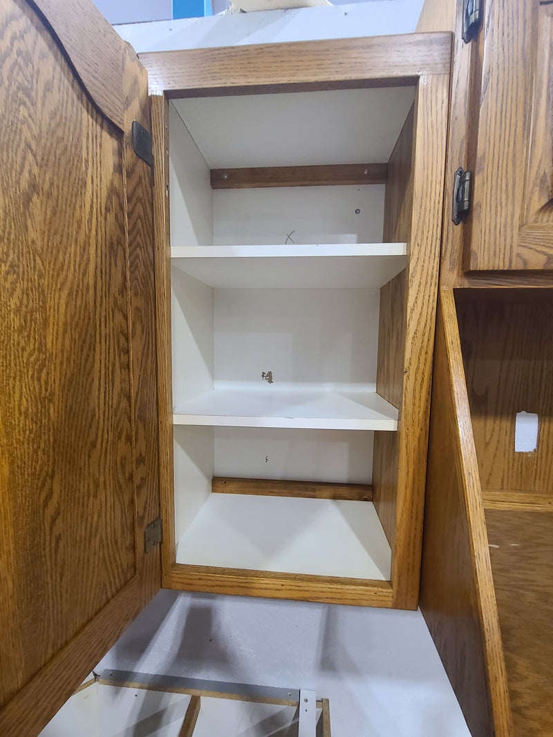 Classic Oak Raised-Panel Kitchen Cabinet Set (13 Pieces Total)