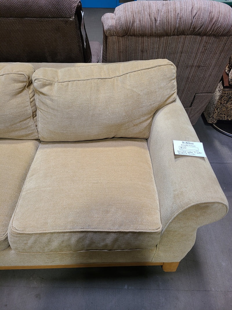 Broyhill 3-Seater Sectional Sofa with Left-Facing Chaise in Yellow