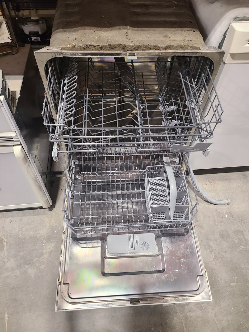 ASKO White Under-Counter Dishwasher with Stainless Steel Tub