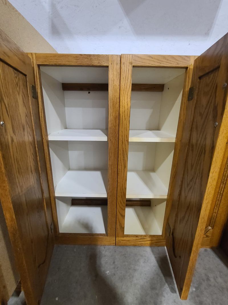 Classic Oak Raised-Panel Kitchen Cabinet Set (13 Pieces Total)