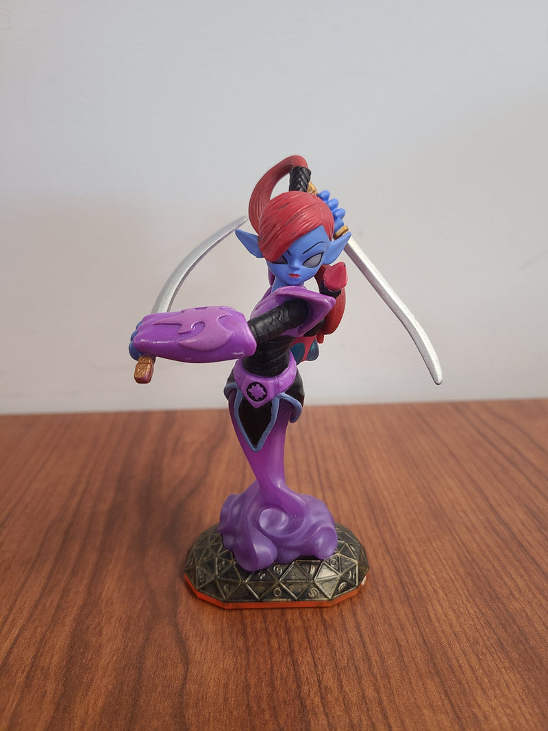 Skylanders Giants 4-Piece Giant Figure Bundle – Ninjini, Bouncer, Swarm, & Tree Rex