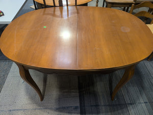 Fancy Oval Dining Table