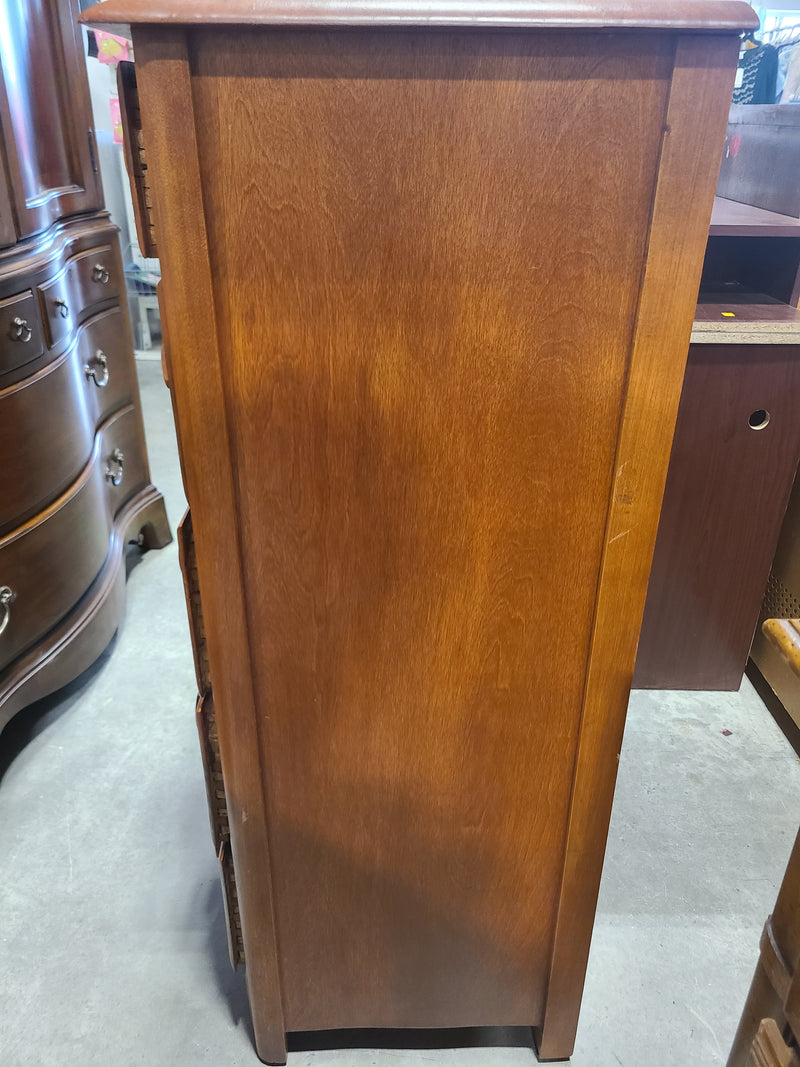 Traditional Warm-Tone Wood Five-Drawer Bedroom Dresser with Matching Knobs