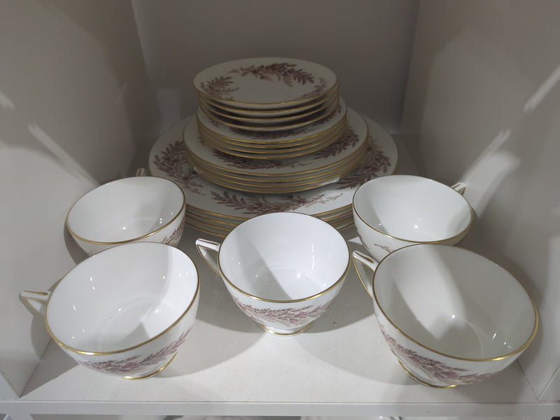 21 PC Minton Bedford Bone China Dinner + Tea Set