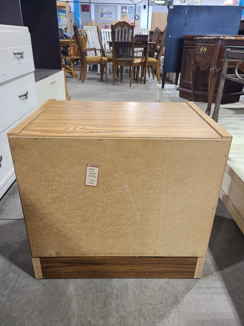 Vintage Palliser Light Oak Waterfall 2-Drawer Nightstand / End Table