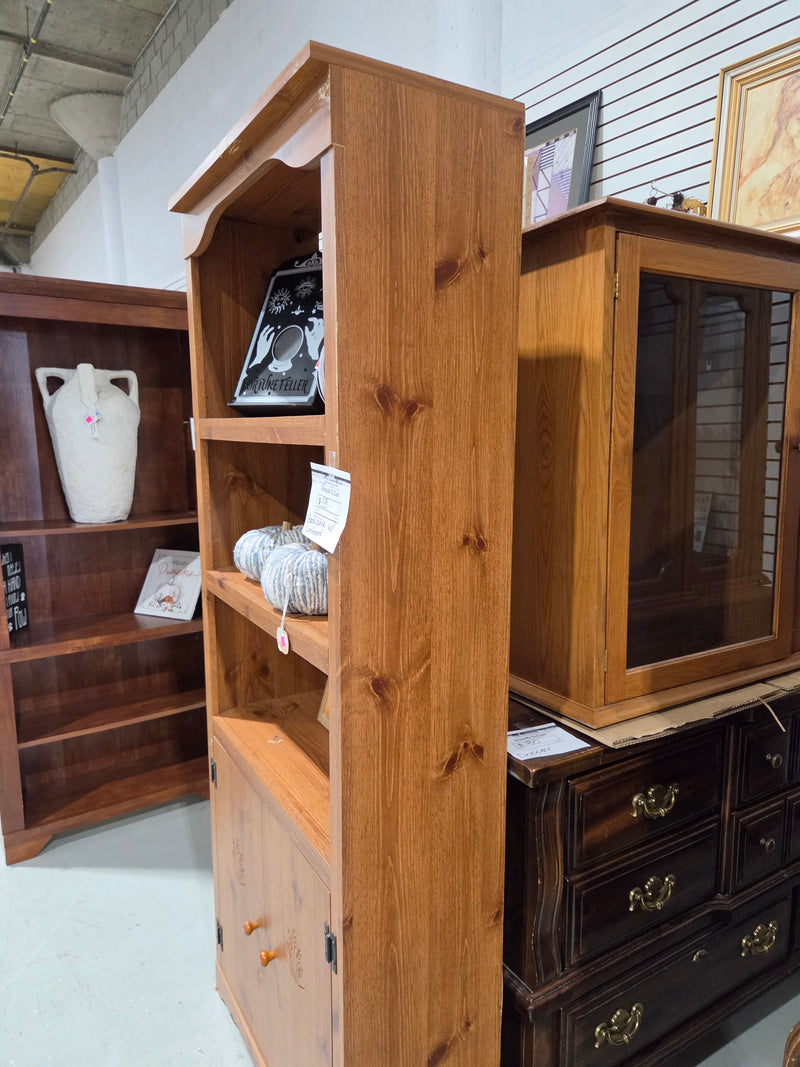 Rustic Bookcase Hutch with Lower Storage Cabinet